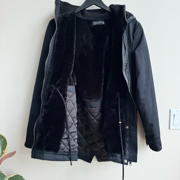 Zara women’s Black Waterproof Gold Tone Removable Faux Fur Hood Size Medium - Picture 6 of 16
